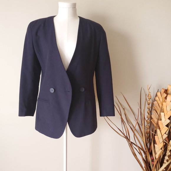 Vintage Braemar Petites by Jeremy Scott dark blue blazer. - Picture 6 of 15